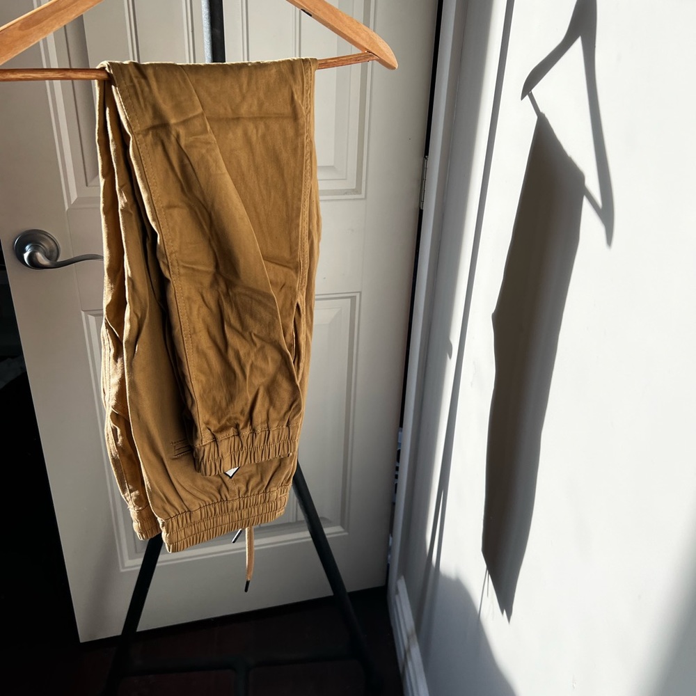 FairPlay joggers
